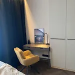 アパート Two Bedroom Riverland