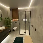 Two Bedroom Riverland ヴィリニュス
