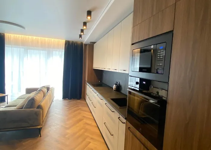 Апартаменти Two Bedroom Riverland Вільнюс